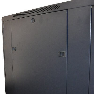 Шкаф напольный 19" чёрный 30U, стеклянная дверь, ширина 600 мм, глубина 800 мм Шкаф напольный 19" чёрный 30U, стеклянная дверь, ширина 600 мм, глубина 800 мм