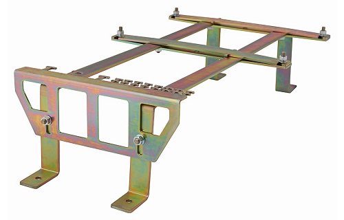 Кронштейн для крепления МКО-П3 к стенам и прямоугольным опорам Кронштейн для крепления МКО-П3 к стенам и прямоугольным опорам